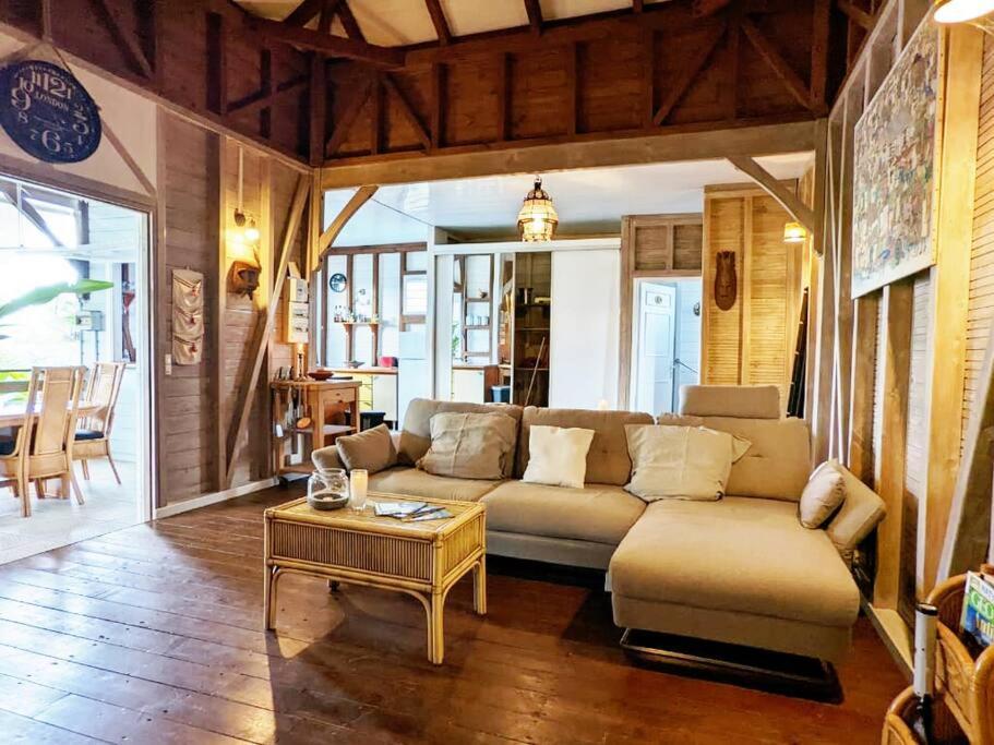 Charmante Villa Creole Climatisee, Jardin Tropical Et Piscine Prives Lamentin المظهر الخارجي الصورة